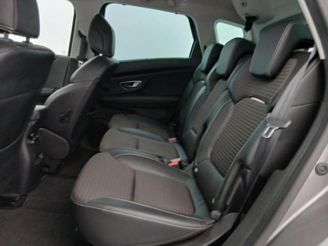 Renault Scénic image 2