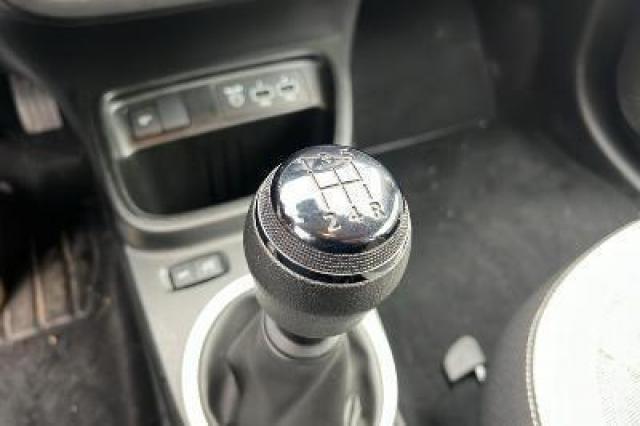 Renault Twingo image 6