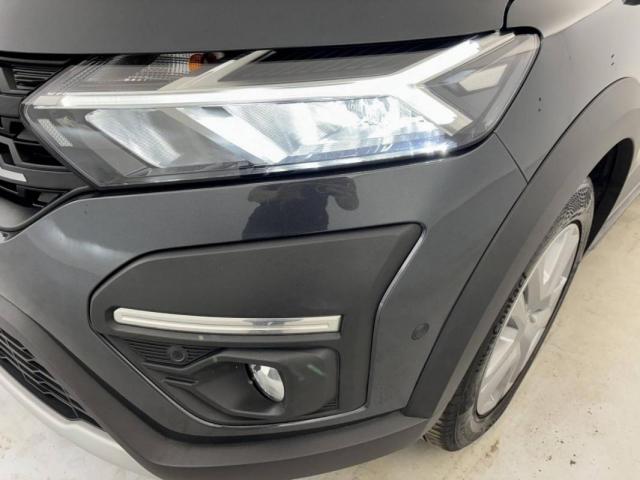 Dacia Sandero image 1