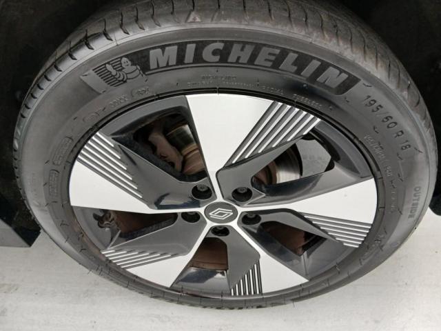 Renault Mégane E-Tech image 8