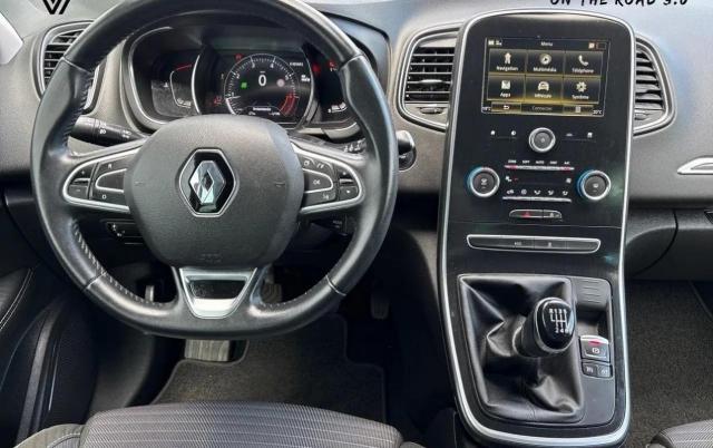Renault Scénic image 1