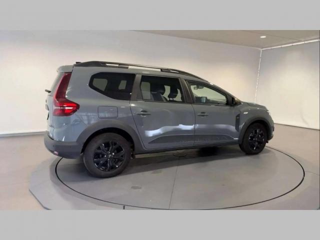 Dacia Jogger image 1