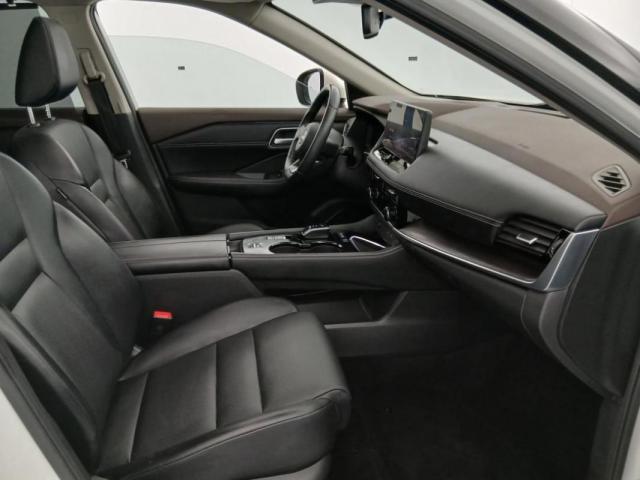 Nissan X-Trail image 2