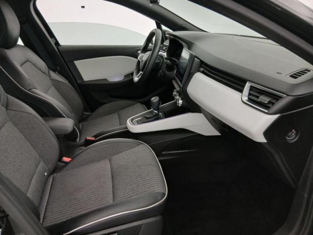 Renault Clio image 8