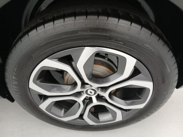 Renault Captur image 1
