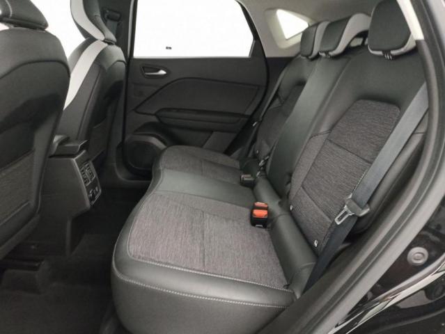 Renault Captur image 2