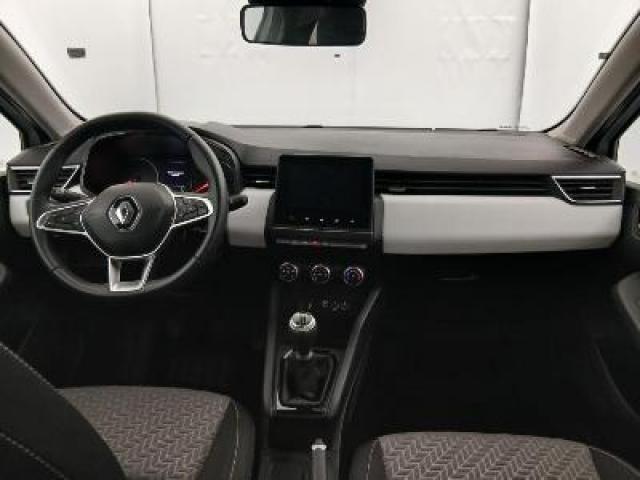 Renault Clio image 8