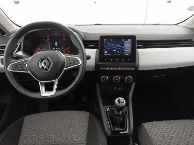 Renault Clio image 2