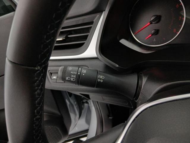 Renault Captur image 1