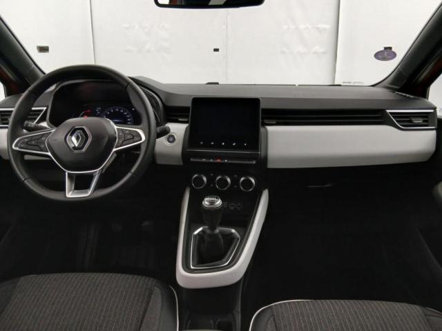 Renault Clio image 8