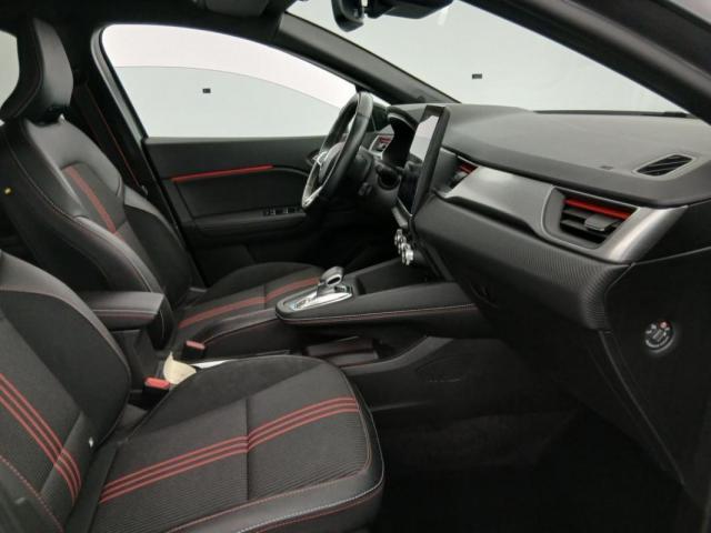 Renault Captur image 8
