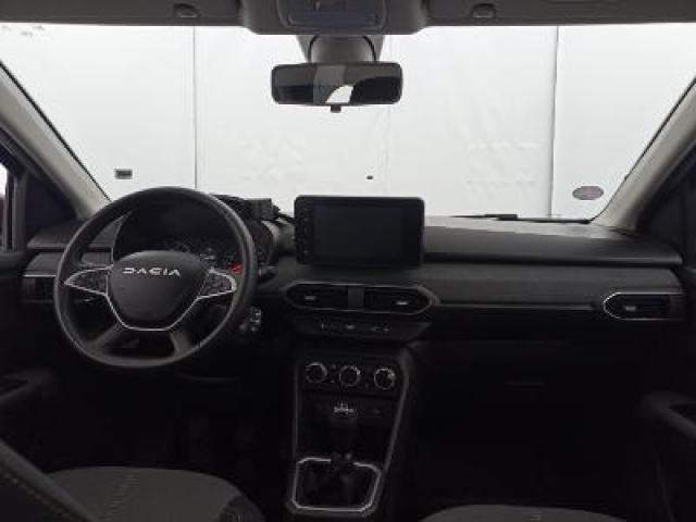 Dacia Sandero image 2