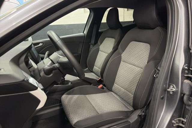 Renault Clio image 9