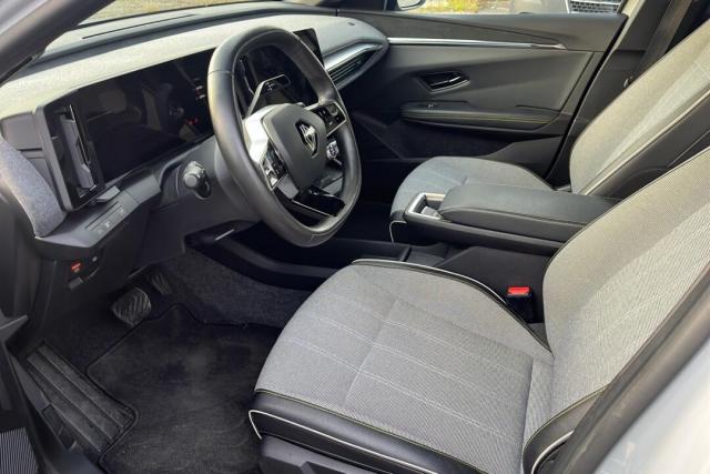 Renault Mégane E-Tech image 1