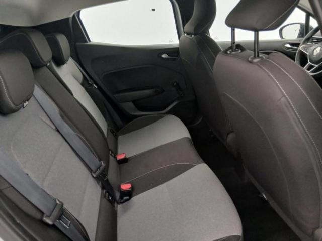 Renault Clio image 9