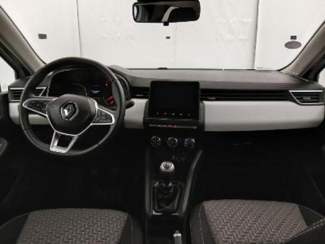 Renault Clio image 8