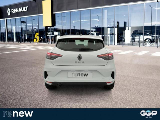 Renault Clio image 9