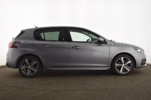 Peugeot 308 image 9
