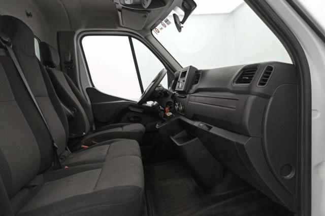 Renault Master image 9