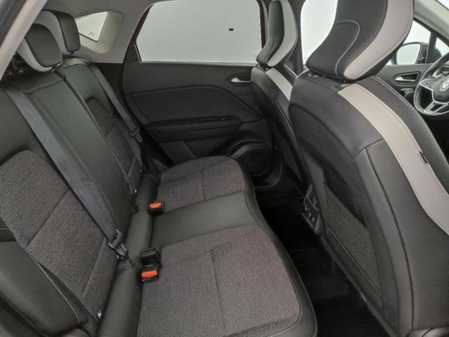 Renault Captur image 9