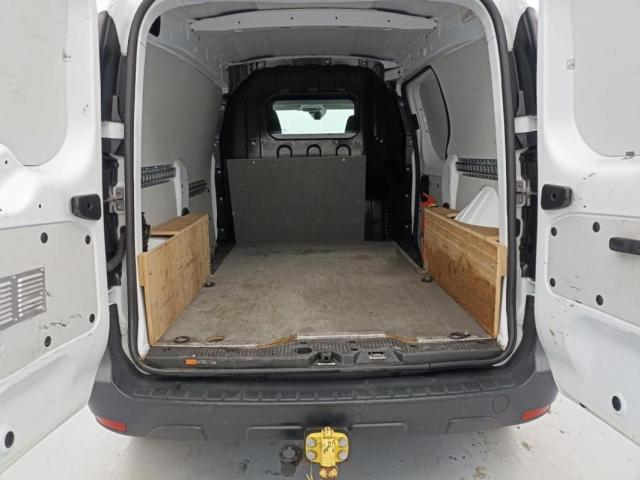 Renault Express Van image 9