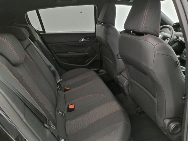 Peugeot 308 image 2