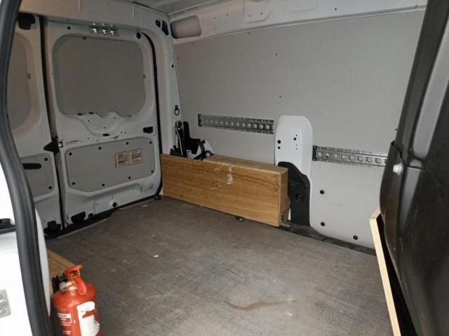 Renault Express image 9
