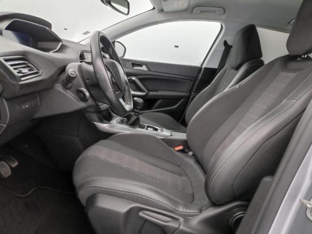 Peugeot 308 image 7