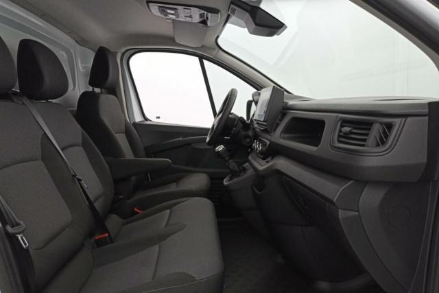 Renault Trafic image 7