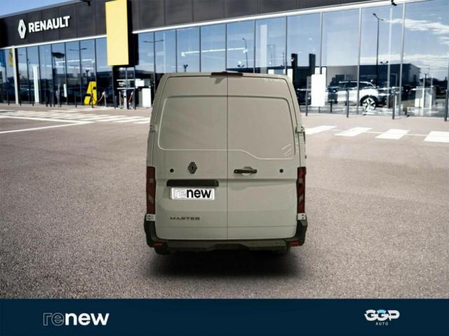 Renault Master image 3