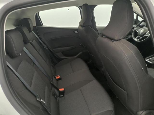 Renault Clio image 9