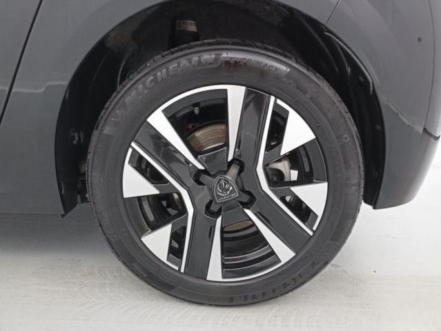 Peugeot 208 image 9