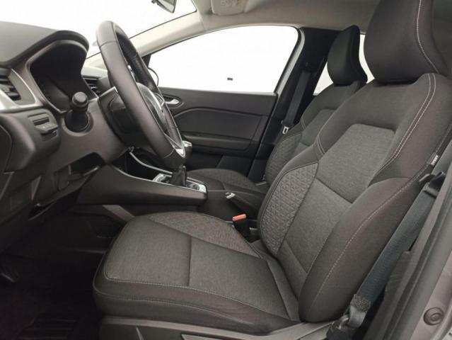 Renault Captur image 8
