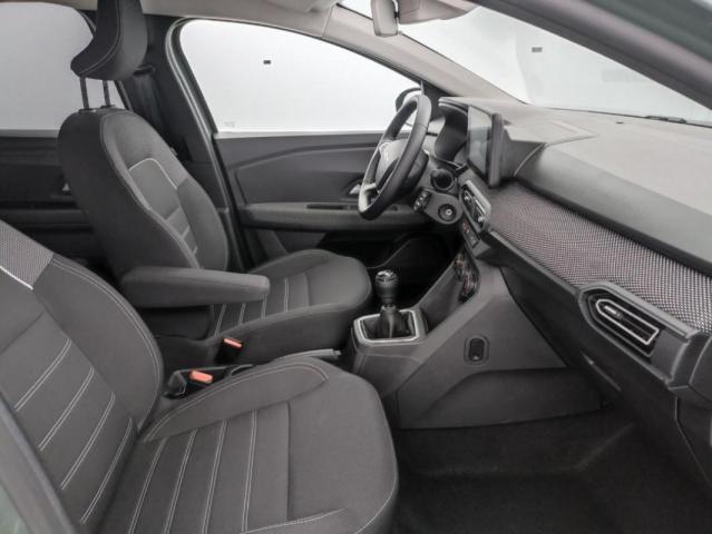 Dacia Jogger image 1