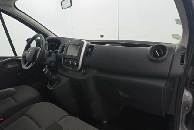 Renault Trafic image 7