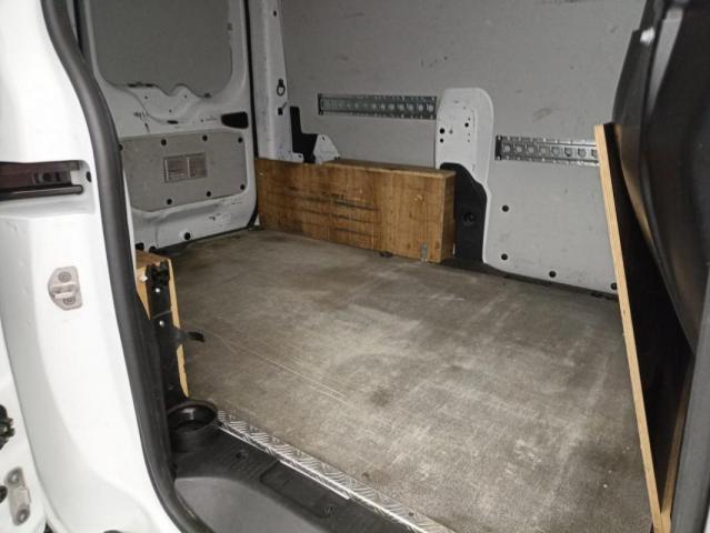 Renault Express Van image 6
