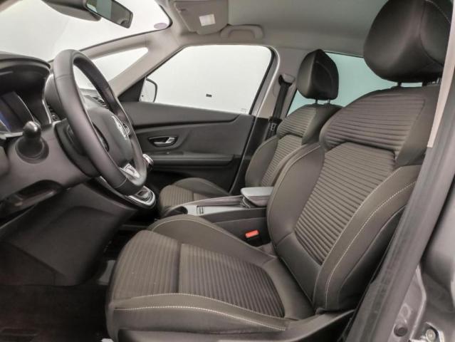 Renault Grand Scénic image 9