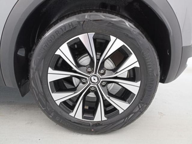 Renault Captur image 2