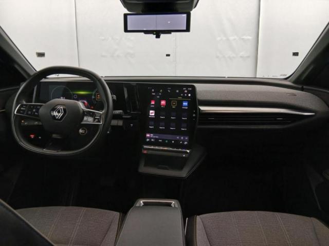 Renault Mégane E-Tech image 3