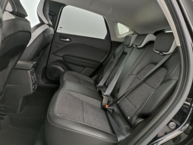Renault Captur image 2