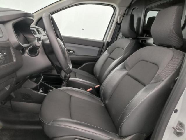 Renault Express Van image 3