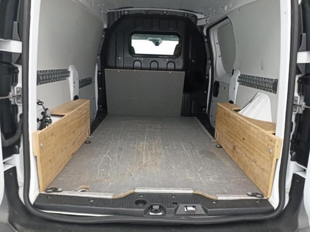 Renault Express Van image 7
