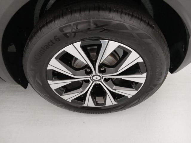 Renault Captur image 2