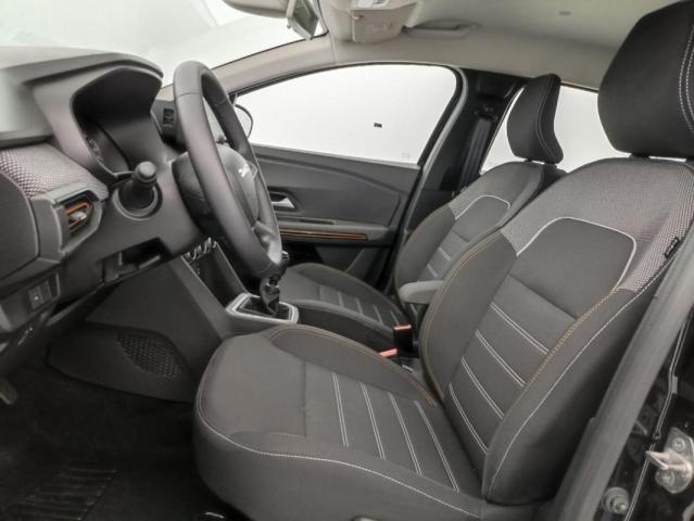 Dacia Sandero image 6