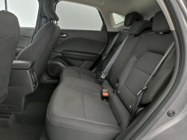 Renault Captur image 2