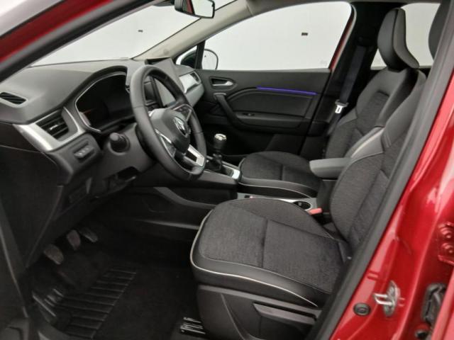 Renault Captur image 2