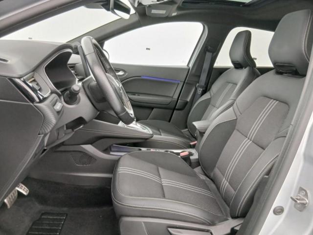 Renault Captur image 9