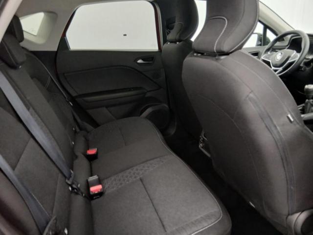 Renault Captur image 8