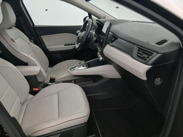 Renault Captur image 1