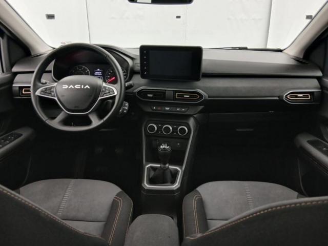 Dacia Sandero image 2